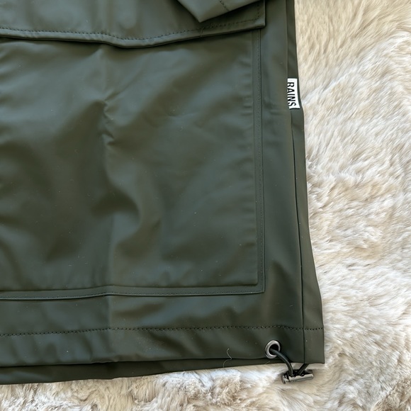 Rains Unisex Waterproof Short Jacket in Green Size S - Picture 10 of 10